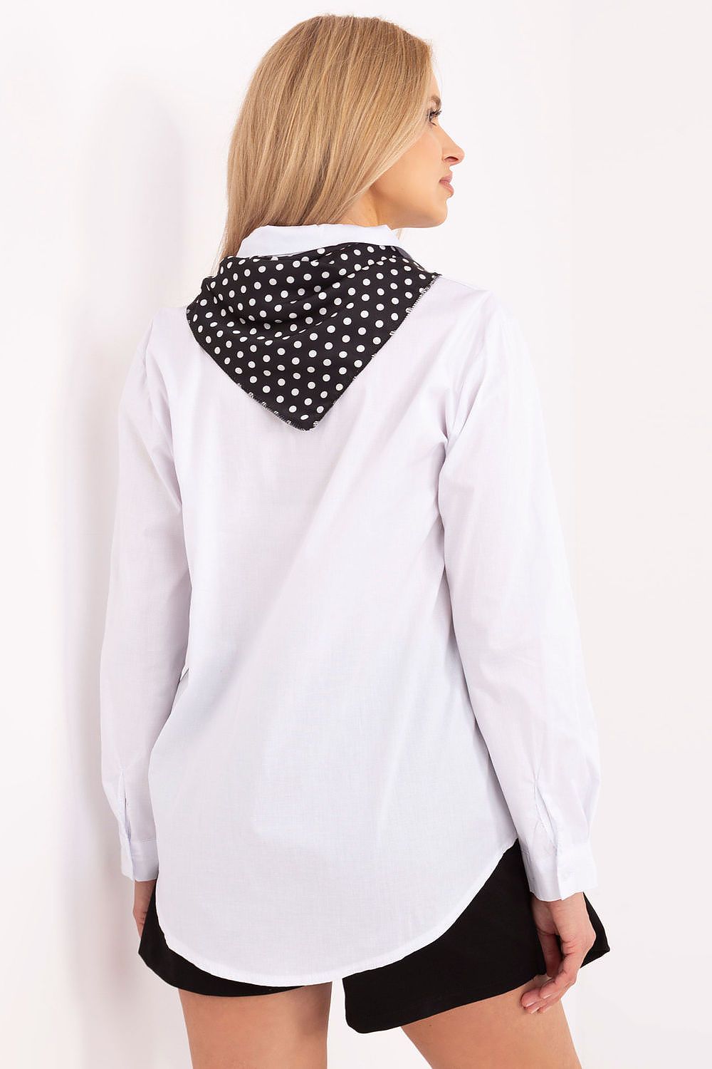   Koszula Damska Model DHJ-KS-20172.36P White - Italy Moda 