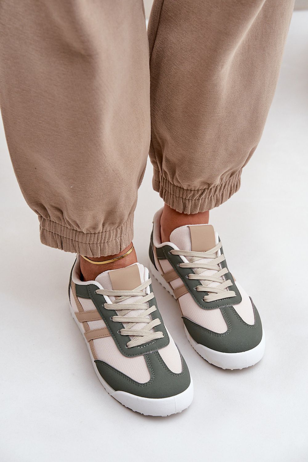   Trampki Model Eezore 9153 Beige/Green - Step in style 