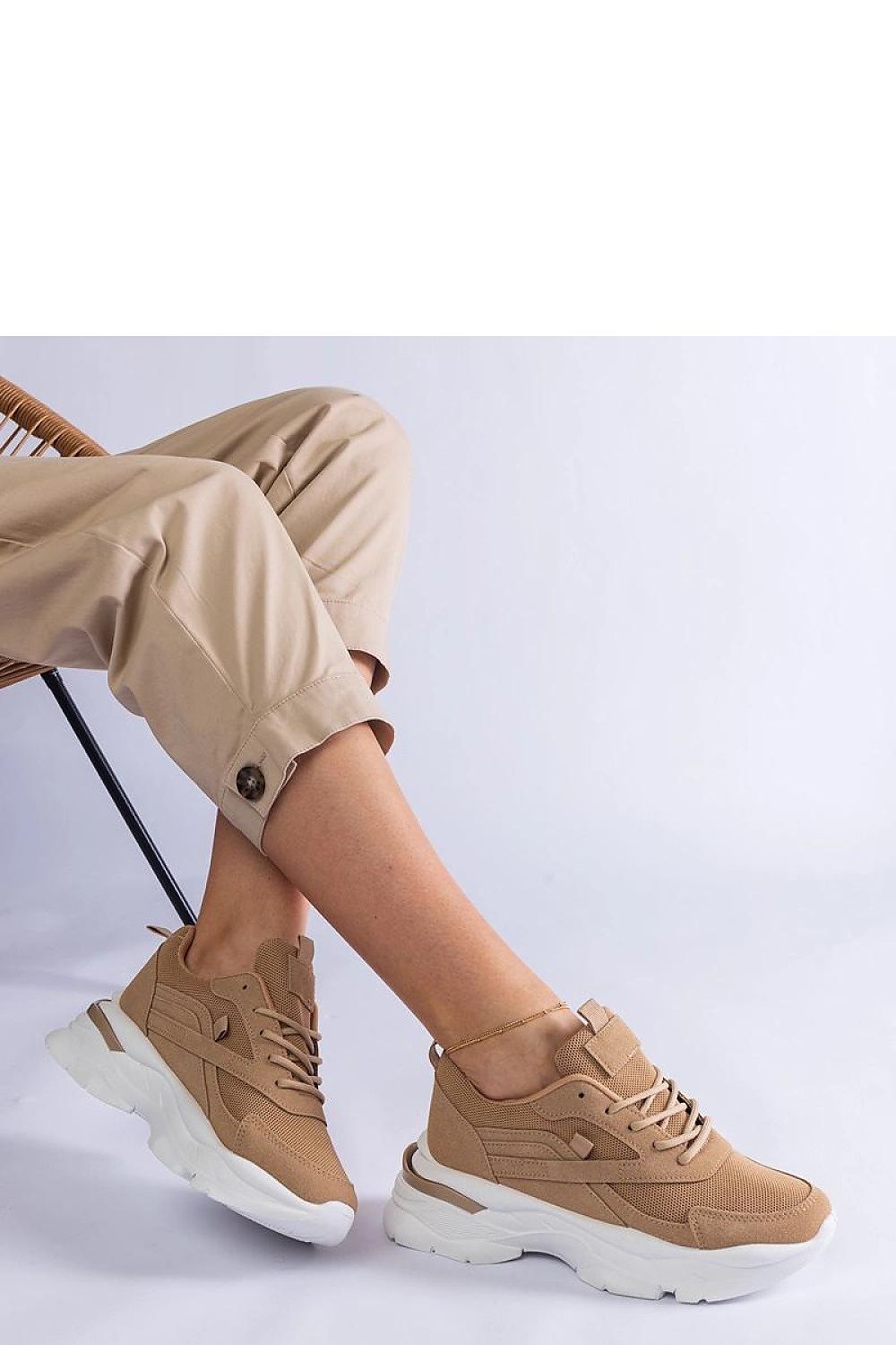   Brązowe sneakersy na grubszej podeszwie Guerrera - Solea 