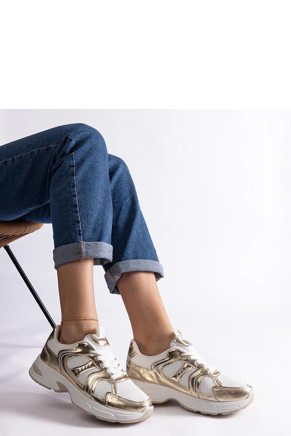   Biało-złote sneakersy sportowe Ena - Solea 