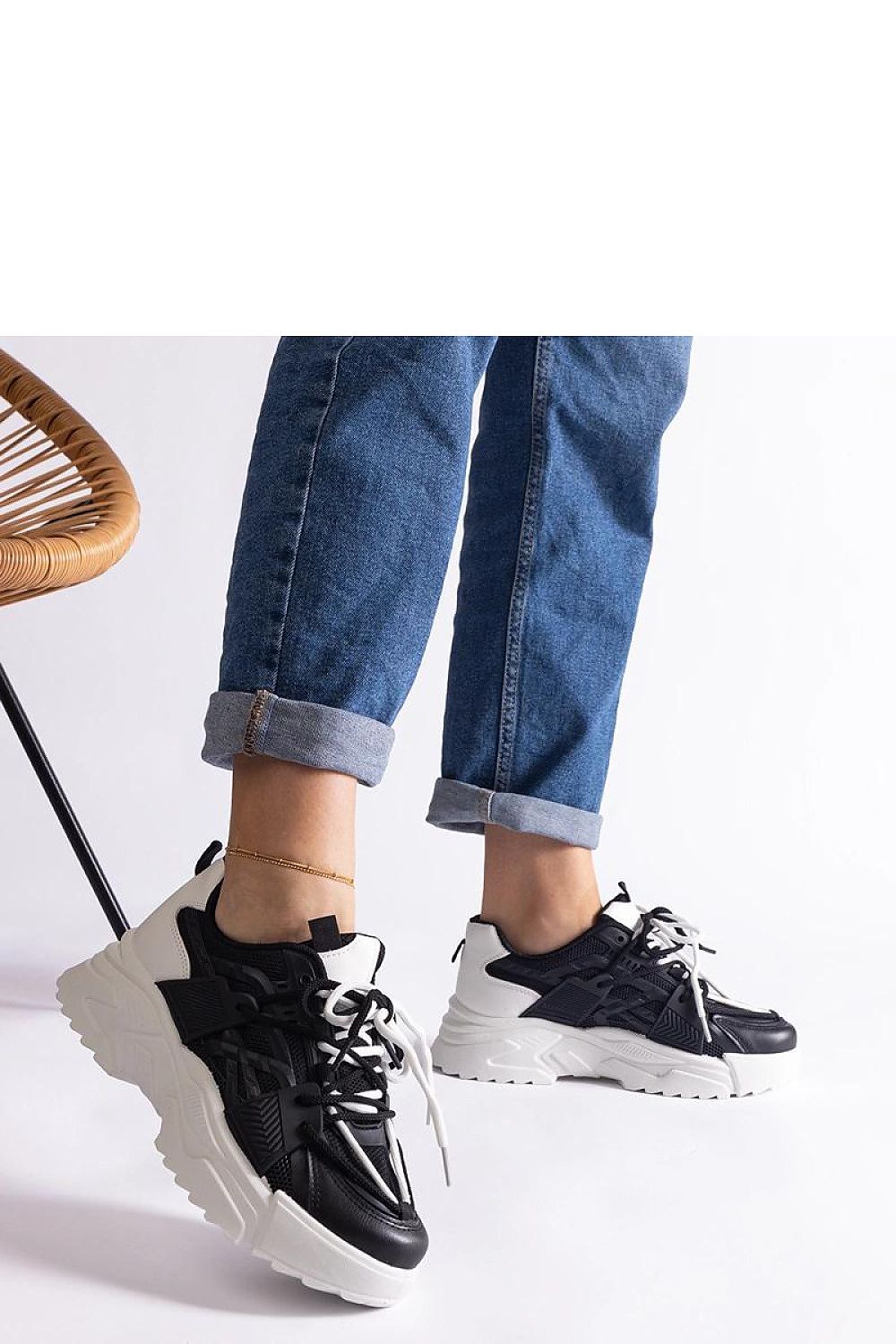   Czarne sneakersy sportowe damskie Alva - Solea 