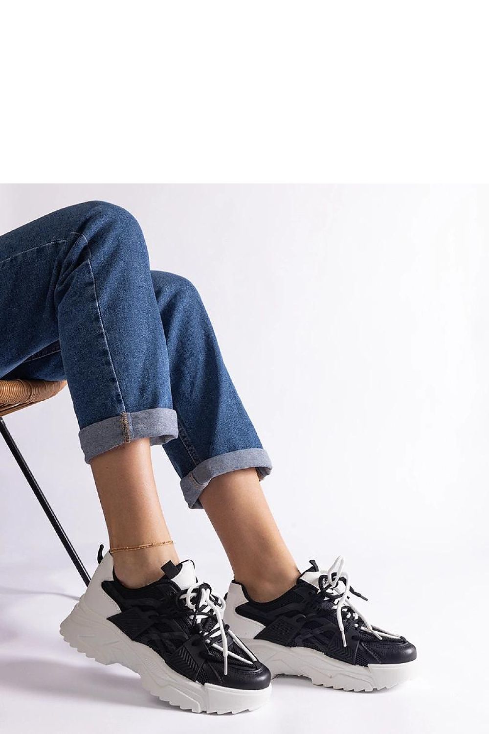   Czarne sneakersy sportowe damskie Alva - Solea 