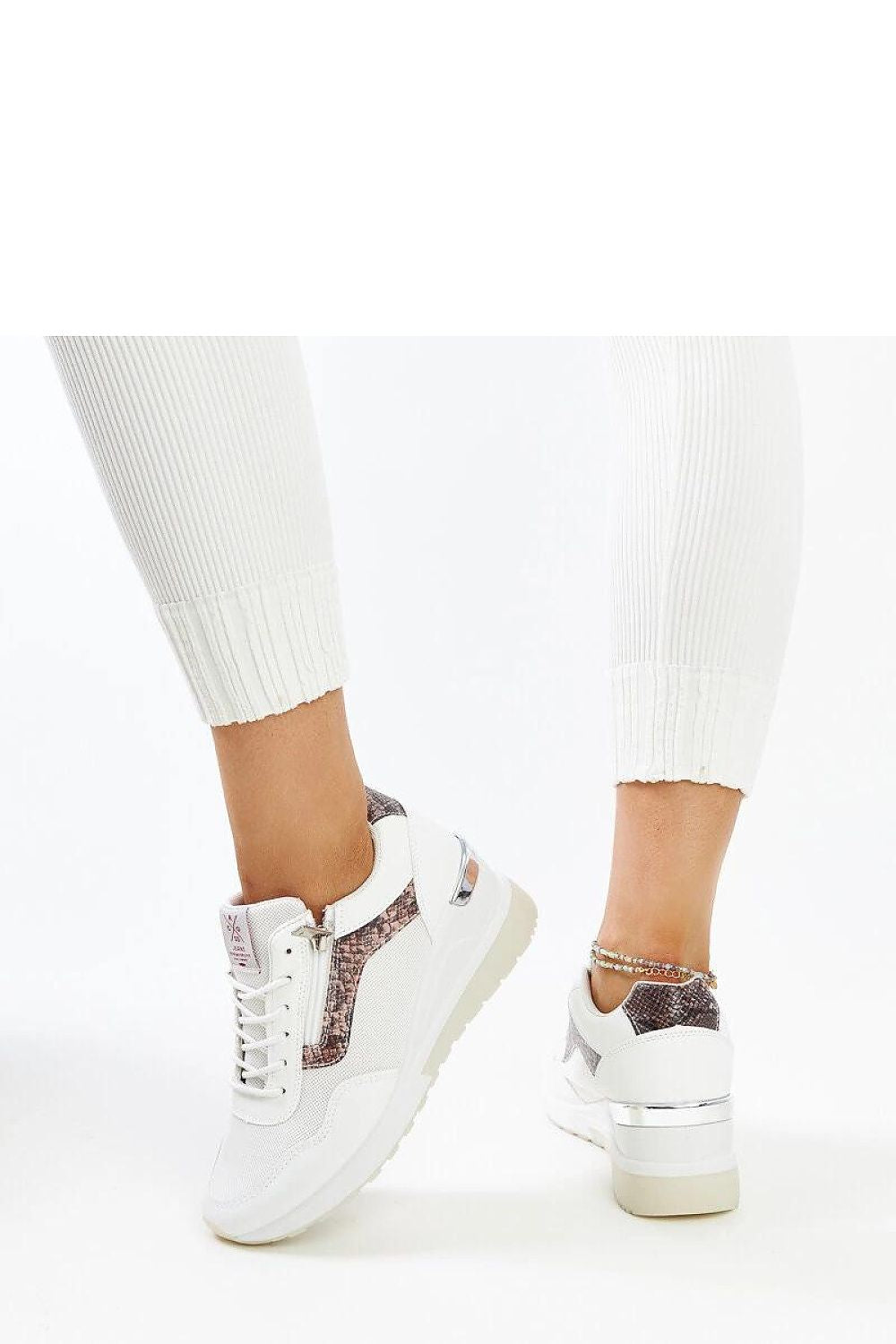   Białe sneakersy damskie  na koturnie CROSS JEANS - Solea 
