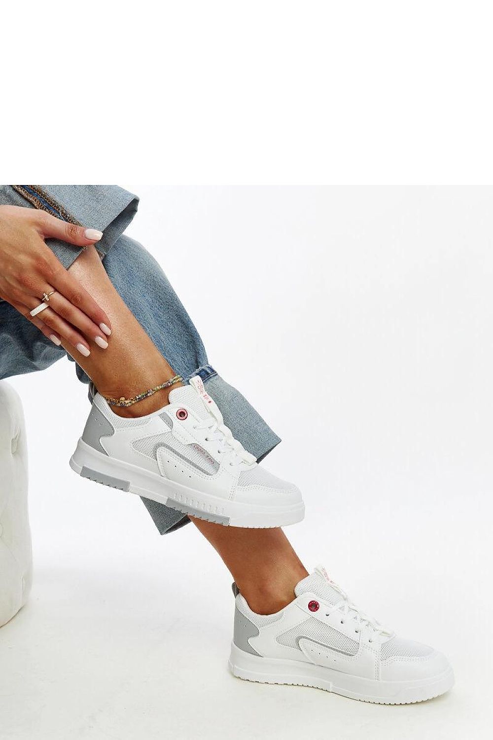  Białe sneakersy damskie CROSS JEANS - Solea 