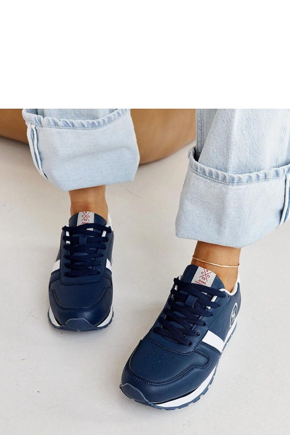   Granatowe sneakersy damskie CROSS JEANS - Solea 