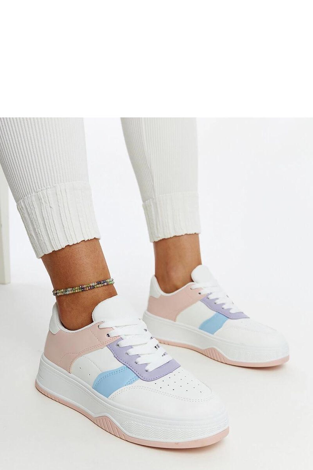   Biało-różowe sneakersy na grubszej podeszwie Rafida - Solea 
