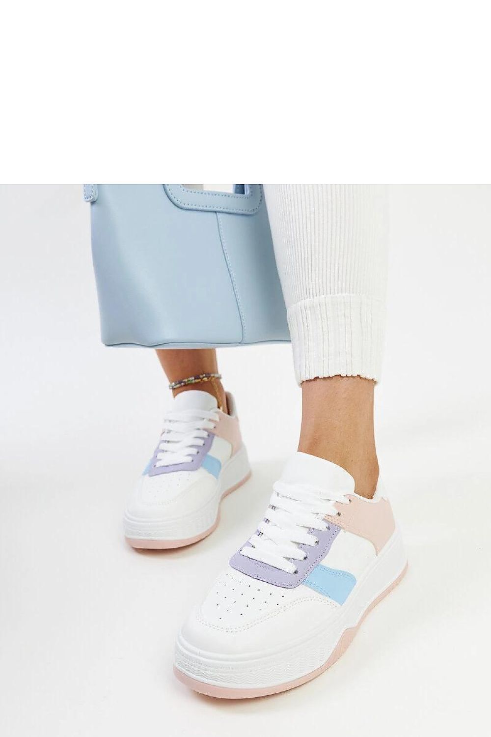  Biało-różowe sneakersy na grubszej podeszwie Rafida - Solea 