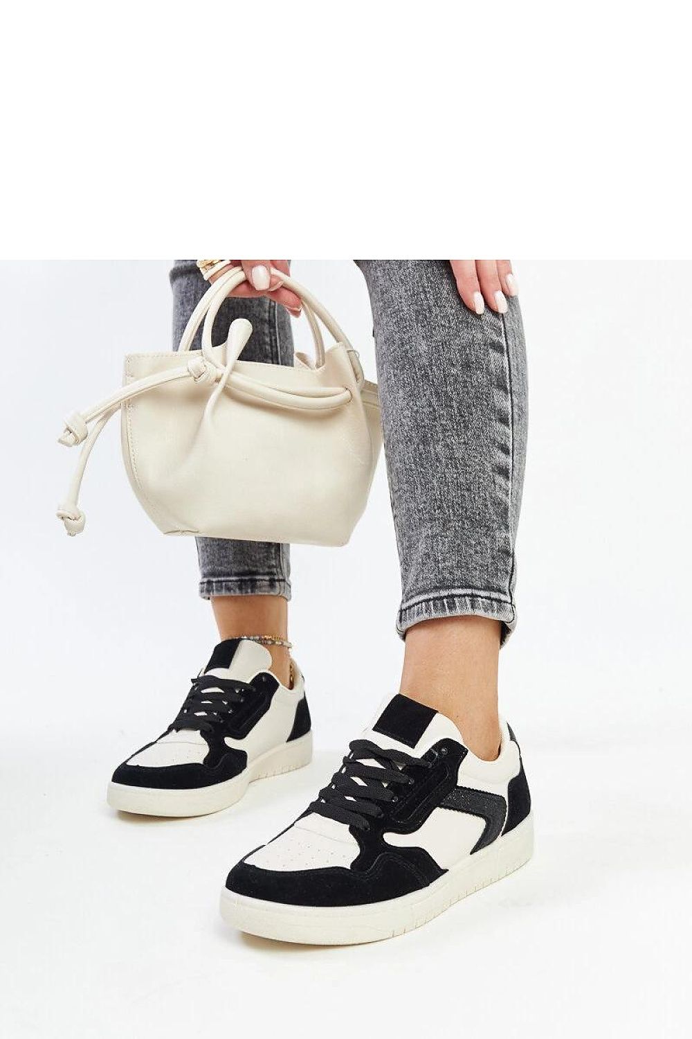   Biało-czarne sneakersy z brokatem Juwan - Solea 