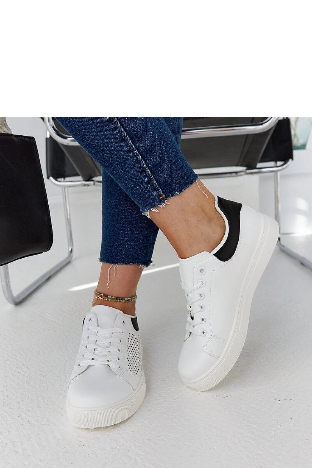   Białe ażurowe sneakersy Semhar - Solea 