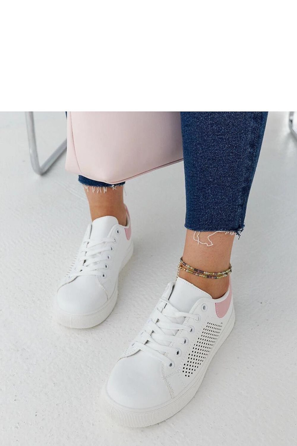   Biało-różowe ażurowe sneakersy Semhar - Solea 