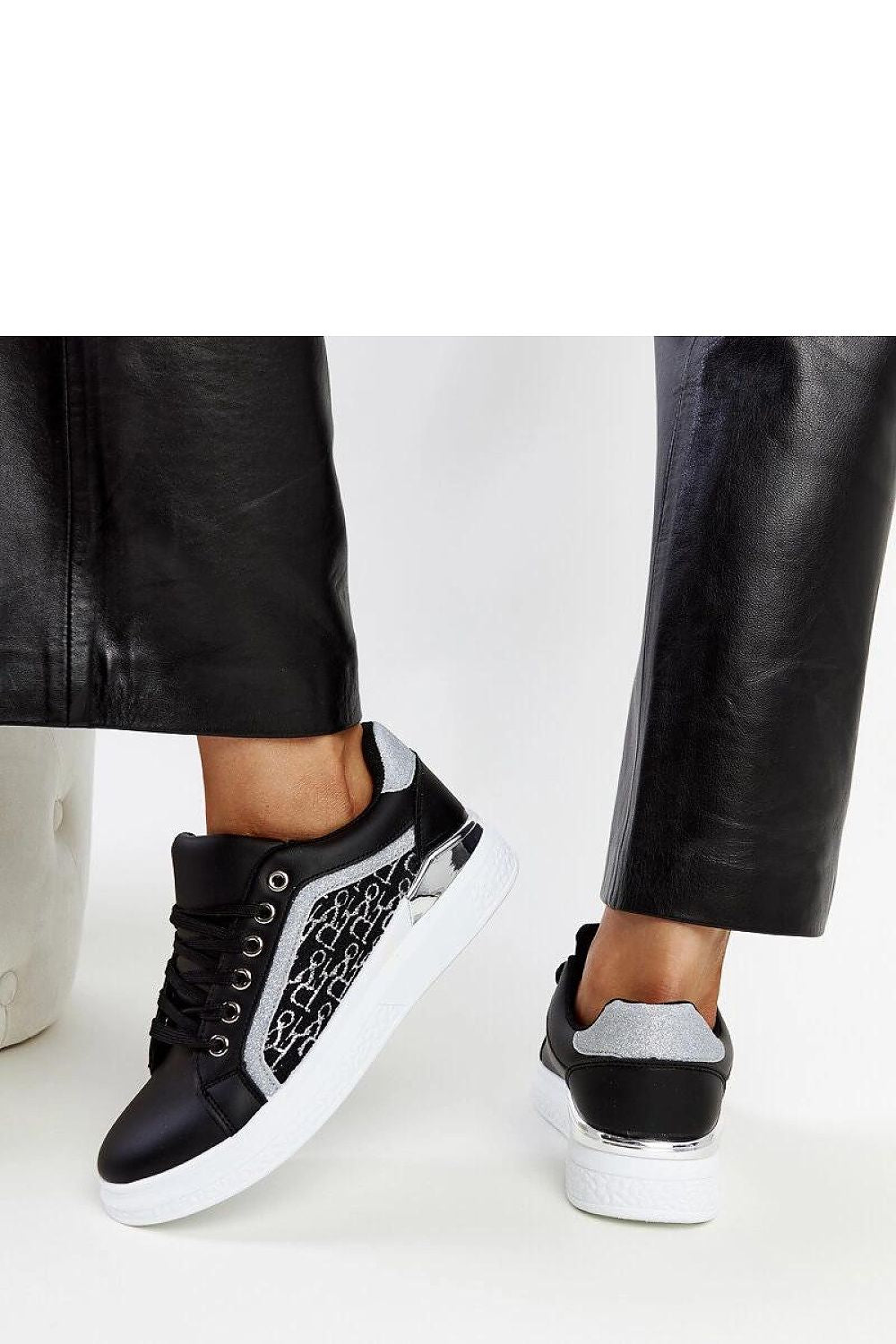   Czarne sneakersy na platformie z brokatem Fekete - Solea 