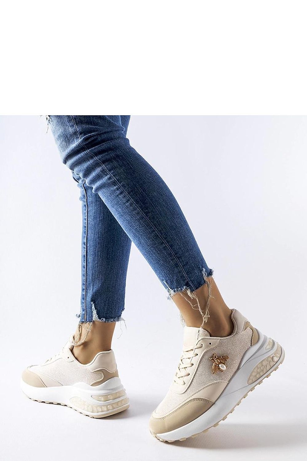   Beżowo-białe sneakersy z ozdobną nitką Acciano - Solea 