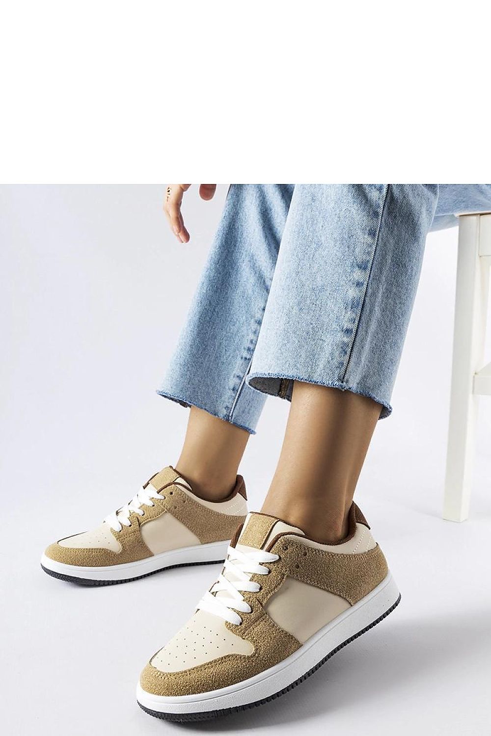   Beżowe sneakersy Jacqueline - Solea 
