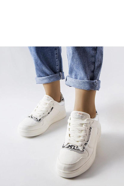   Białe sneakersy z eko skóry Nelma - Solea 