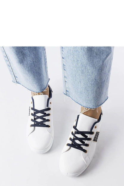   Białe sneakersy ze zdobioną cholewką Sauriol - Solea 