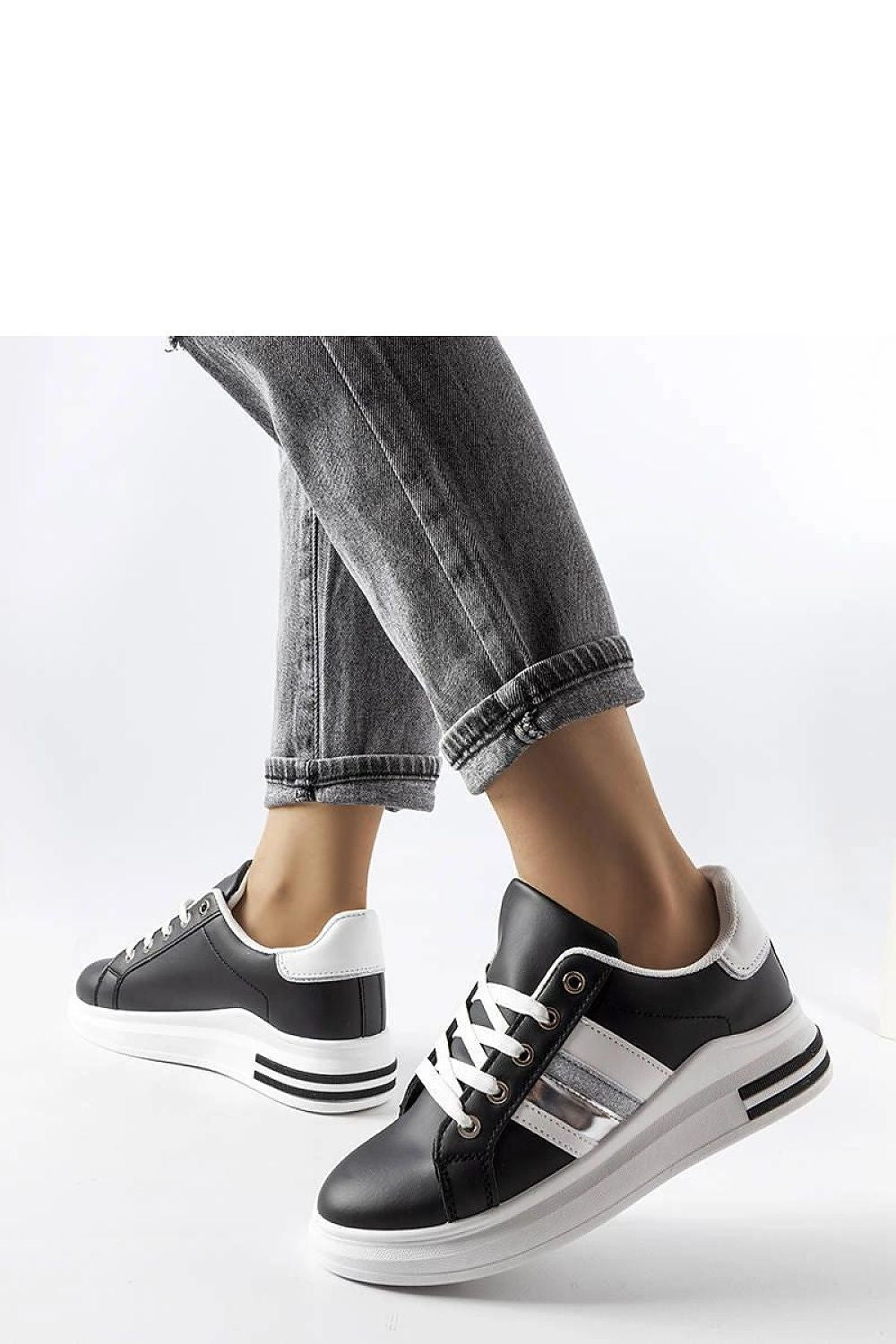   Czarne sneakersy na platformie Sacaton - Solea 