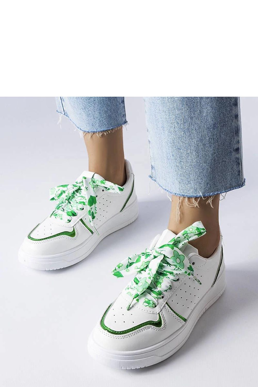   Białe sneakersy wiązane wstążką Pryor - Solea 