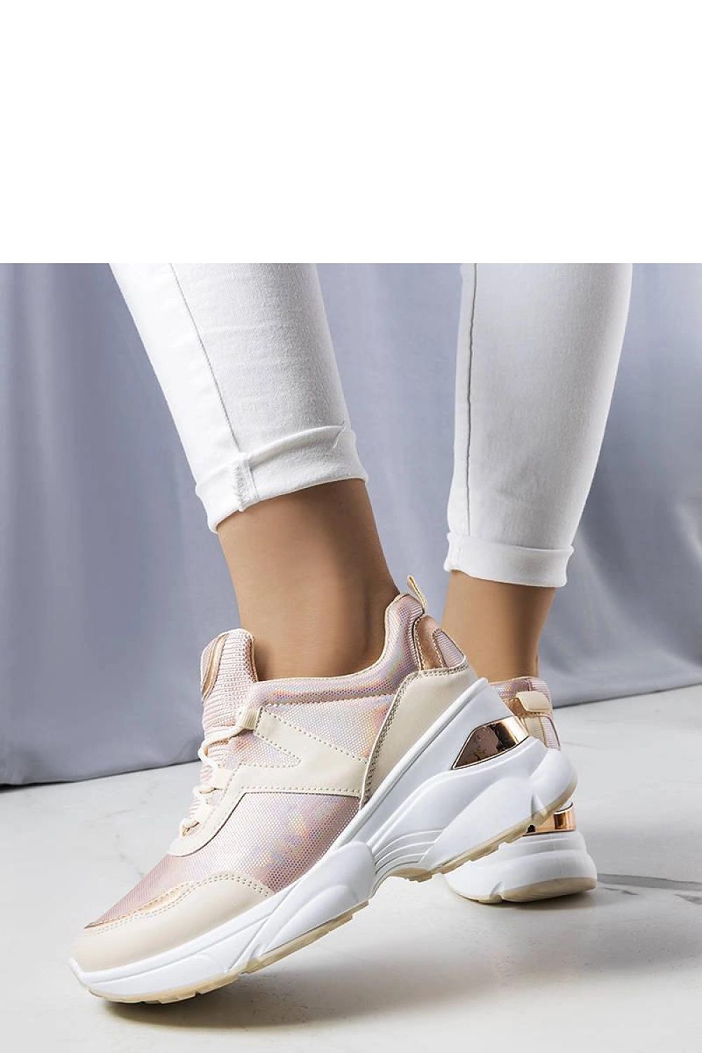   Różowe sneakersy z metalicznymi wstawkami Ruais - Solea 