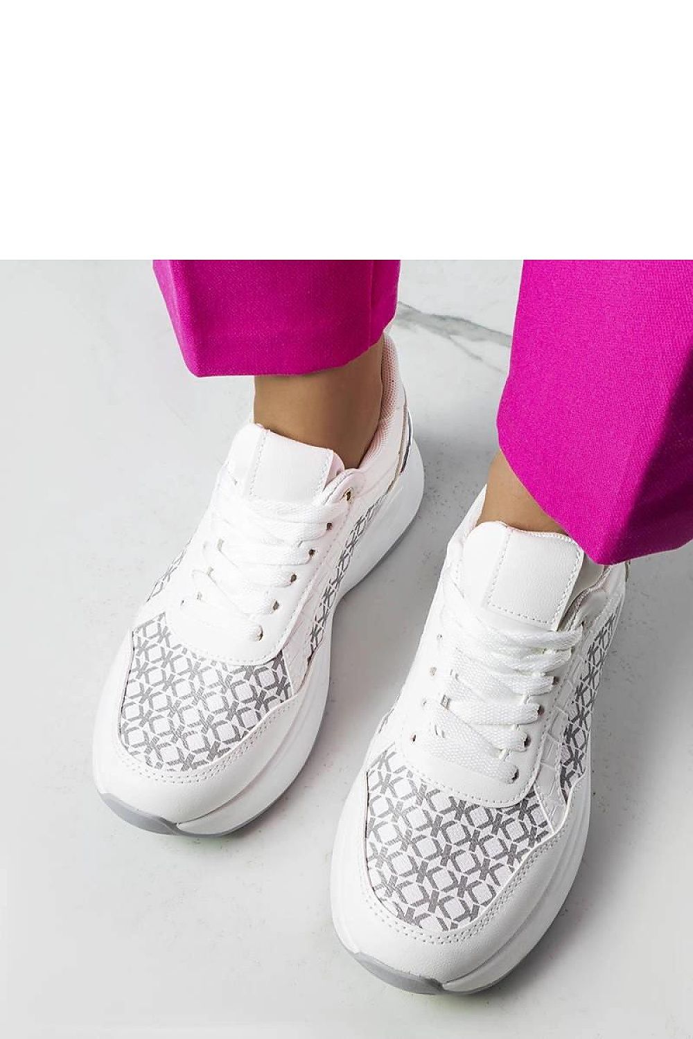   Białe sneakersy z monogramem Margie - Solea 