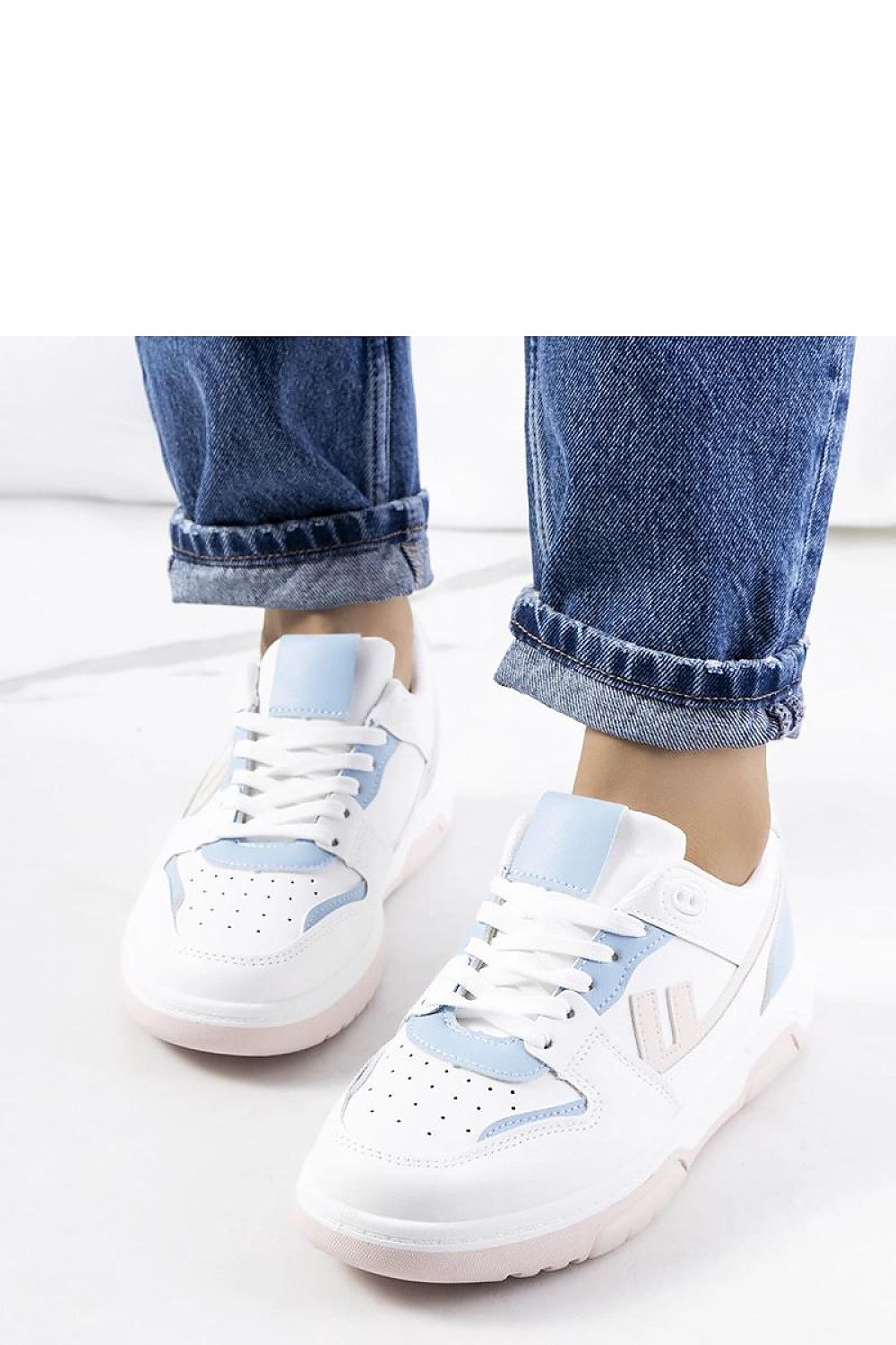   Białe sneakersy damskie  Arsan - Solea 