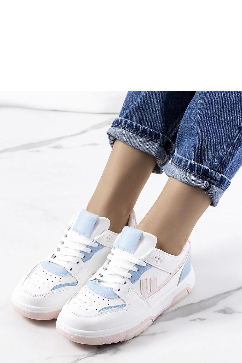   Białe sneakersy damskie  Arsan - Solea 