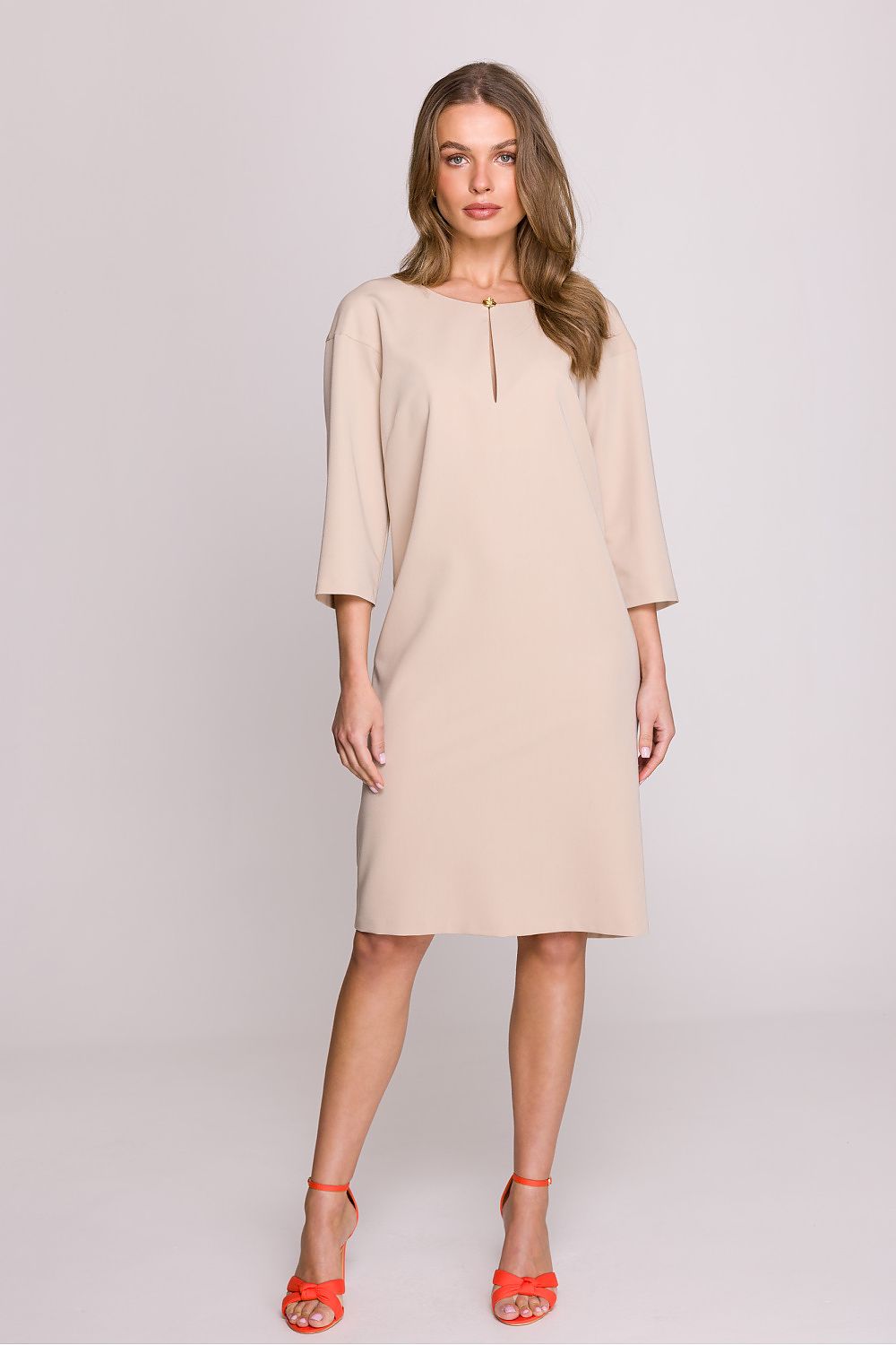  Sukienka Model S394 Beige - Stylove 