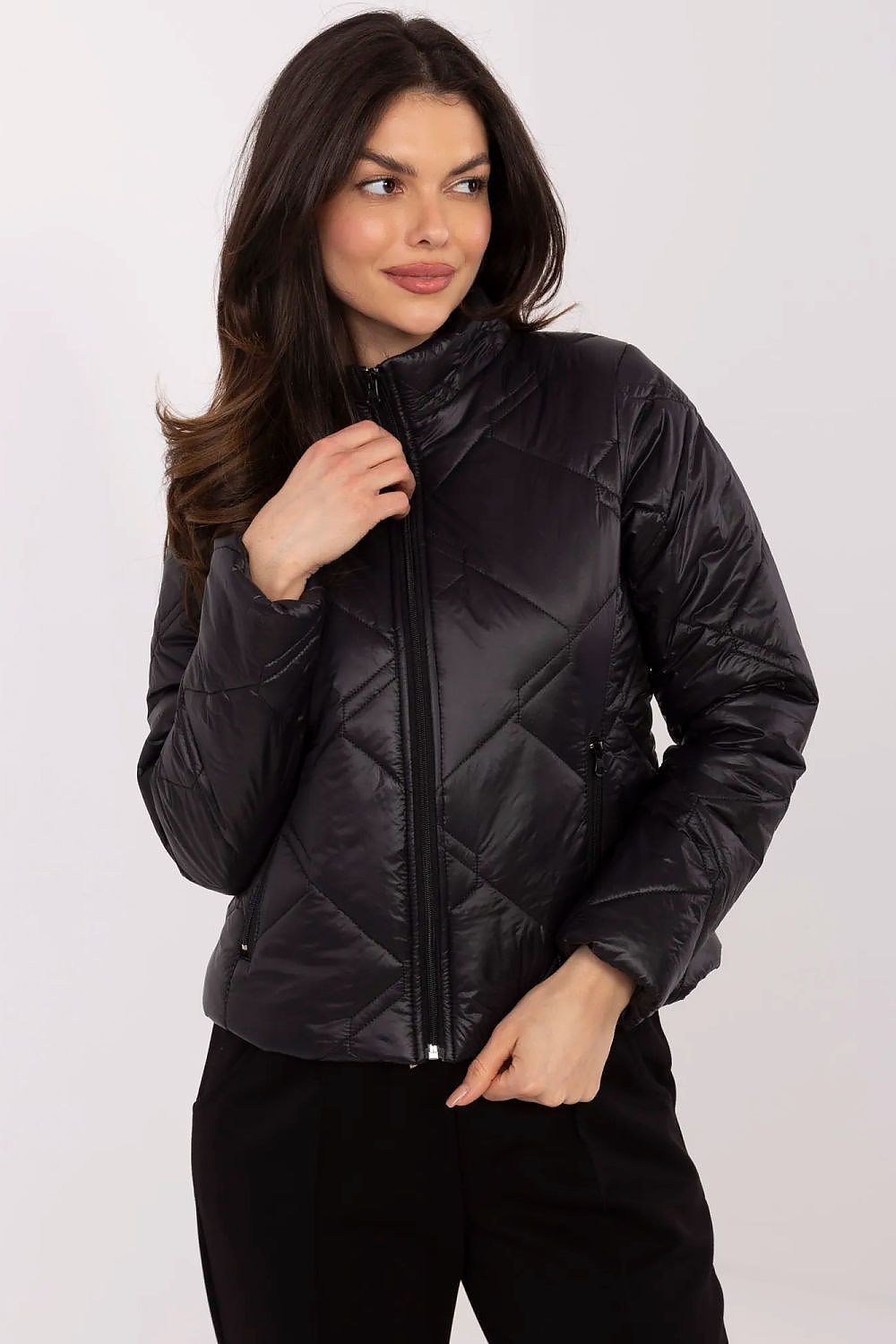   Kurtka Damska Model MI-KR-88630.60P Black - Italy Moda 