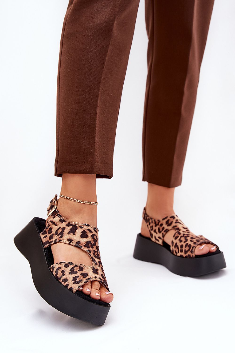  Sandały Model Karonia 5227 Brown Zamsz - Step in style 