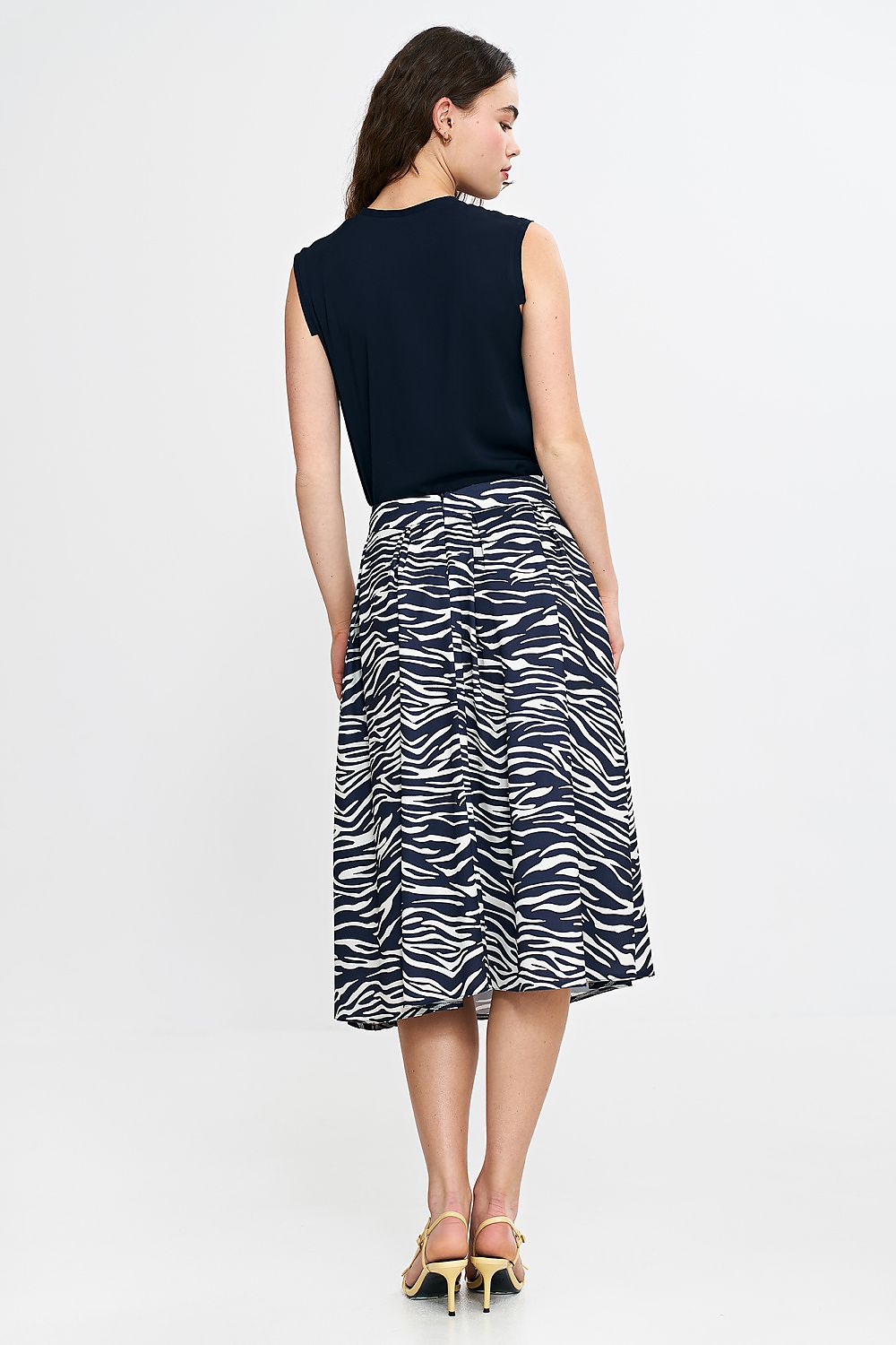  Spódnica midi z zakładkami SP83 Wzór Zebra/Navy - Nife 