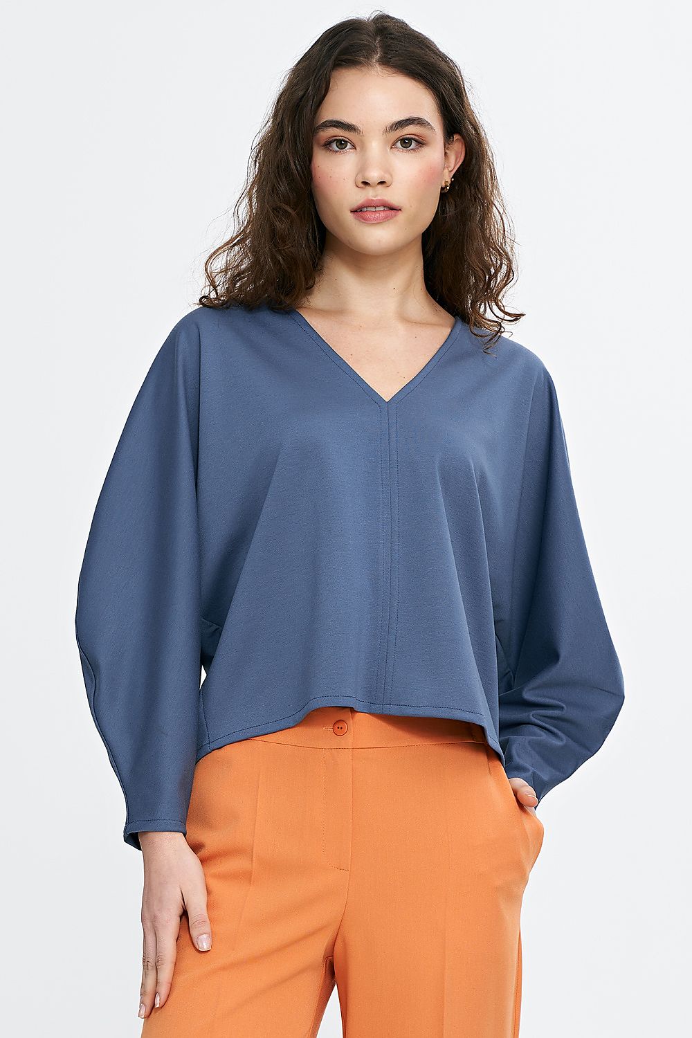   Bluzka oversize z balonowymi rękawami B192 Cobalt - Nife 