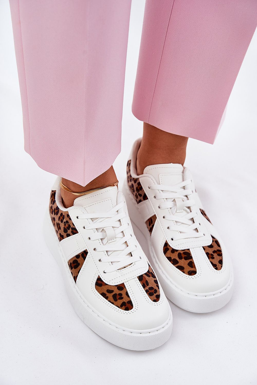   Buty Sportowe Model Nativira NN622 White - Step in style 