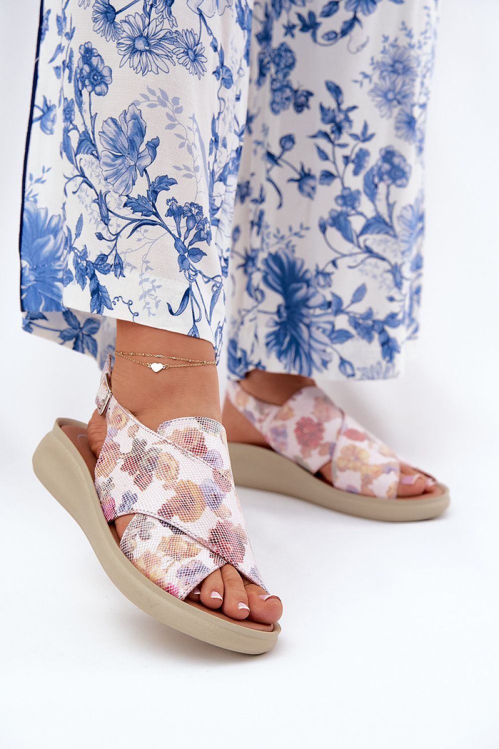  Sandały Model Tosmelia RMR24142-2 Multicolor - Step in style 