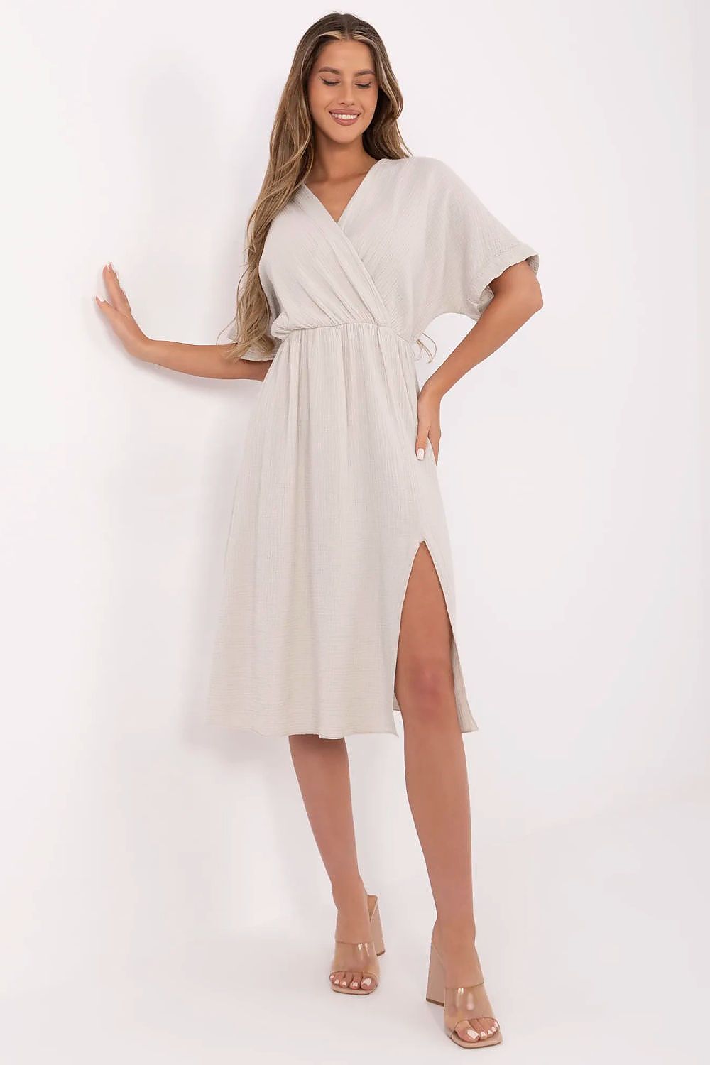  Sukienka Model MI-SK-121008.84 Beige - Italy Moda 