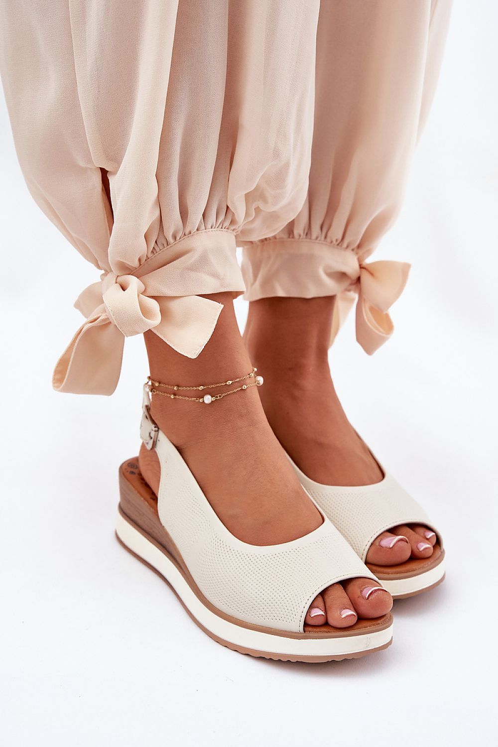  Sandały Model Artiker 56C2316 Light Beige - Step in style 