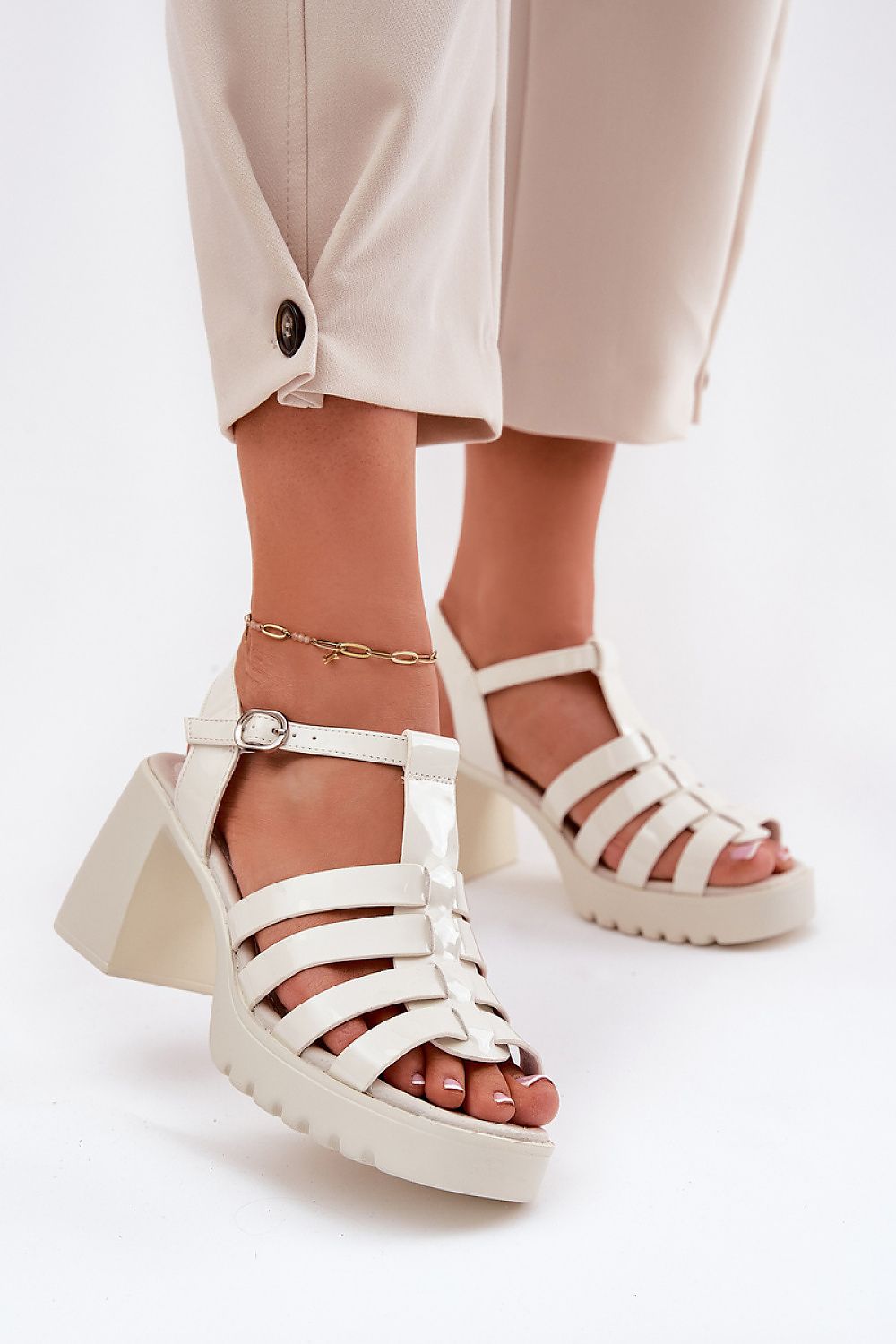  Sandały Model Vinceza 66621 Light Beige - Step in style 