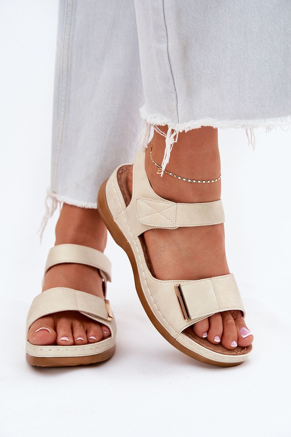  Sandały Model Iphiope 25SD98-0146 Gold - Step in style 