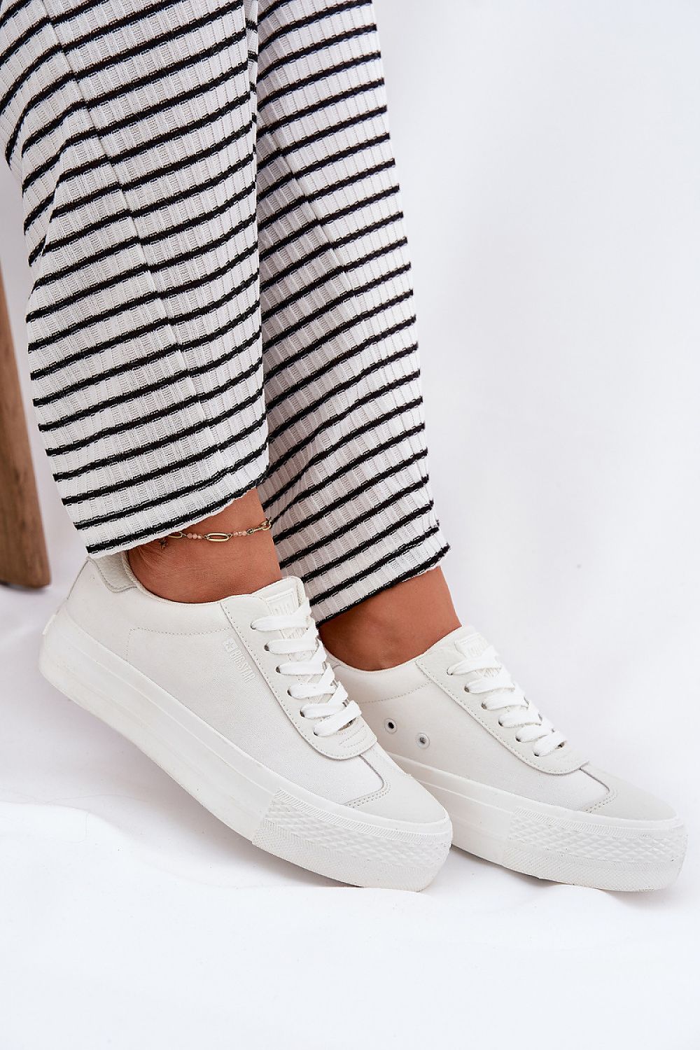   Trampki Model Big Star RR274337 White - Step in style 