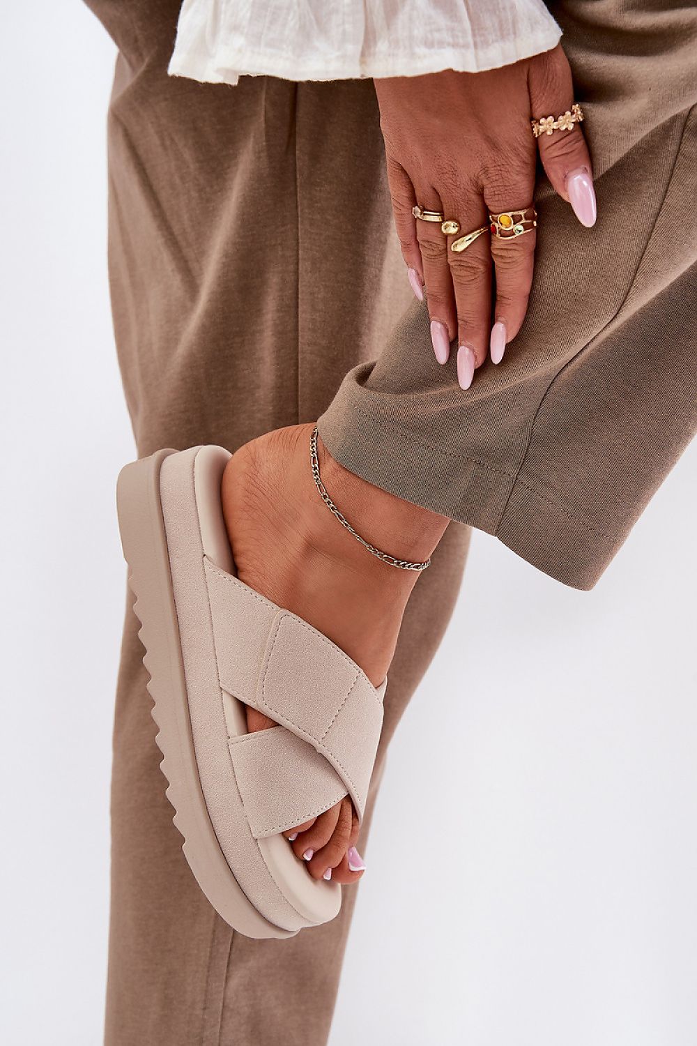  Sandał Klapki Model Rinasara PL365 Beige - Step in style 