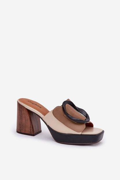  Sandał Klapki Model Amuria QQ-221 Dark Beige - Step in style 