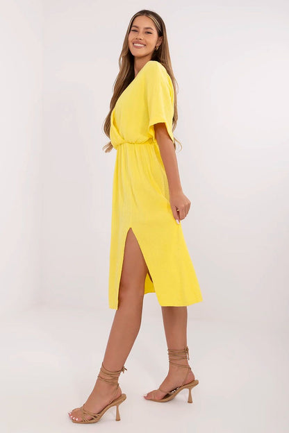  Sukienka Model MI-SK-121008.84 Yellow - Italy Moda 