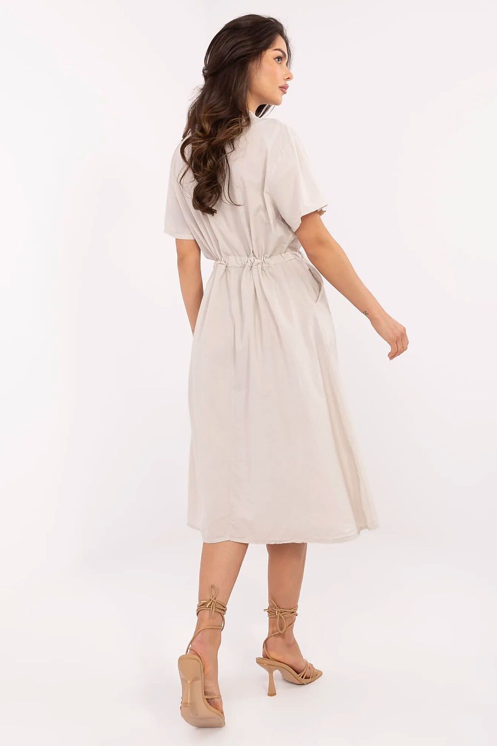  Sukienka Model MI-SK-109898.68 Beige - Italy Moda 