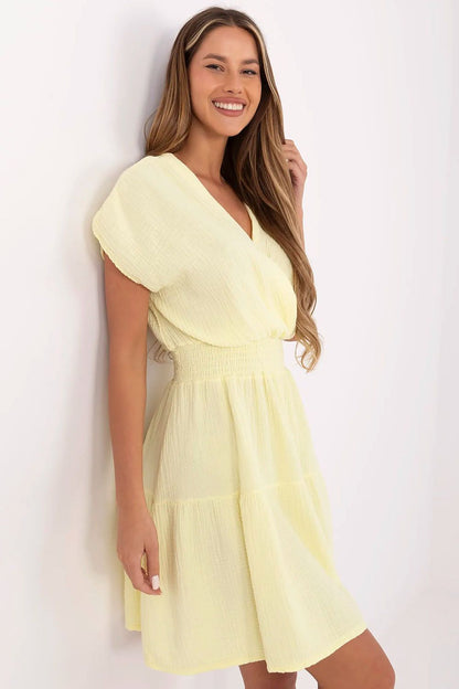  Sukienka Model MI-SK-92160.00 Light Yellow - Italy Moda 