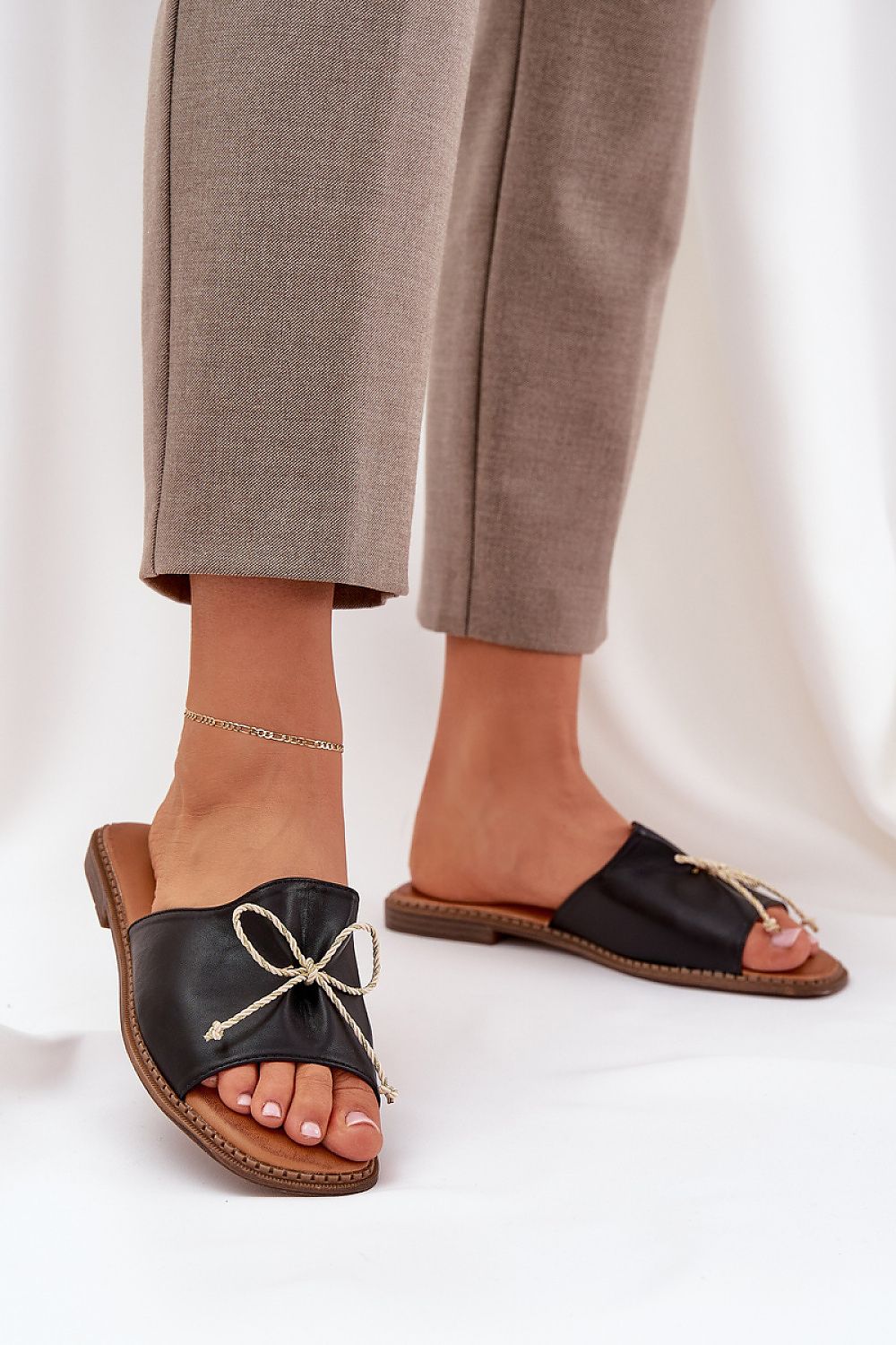  Sandał Klapki Model Deonelis M509 Black - Step in style 