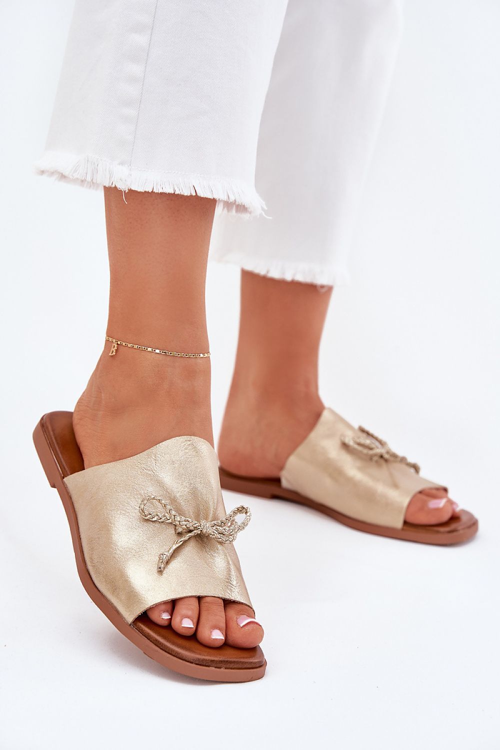  Sandał Klapki Model Norela 25SD35-8781 Gold - Step in style 