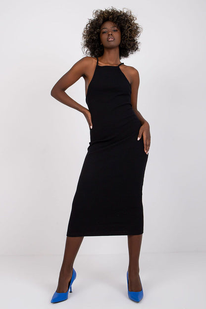 Sukienka Model RV-SK-7562.20X Black - Rue Paris 