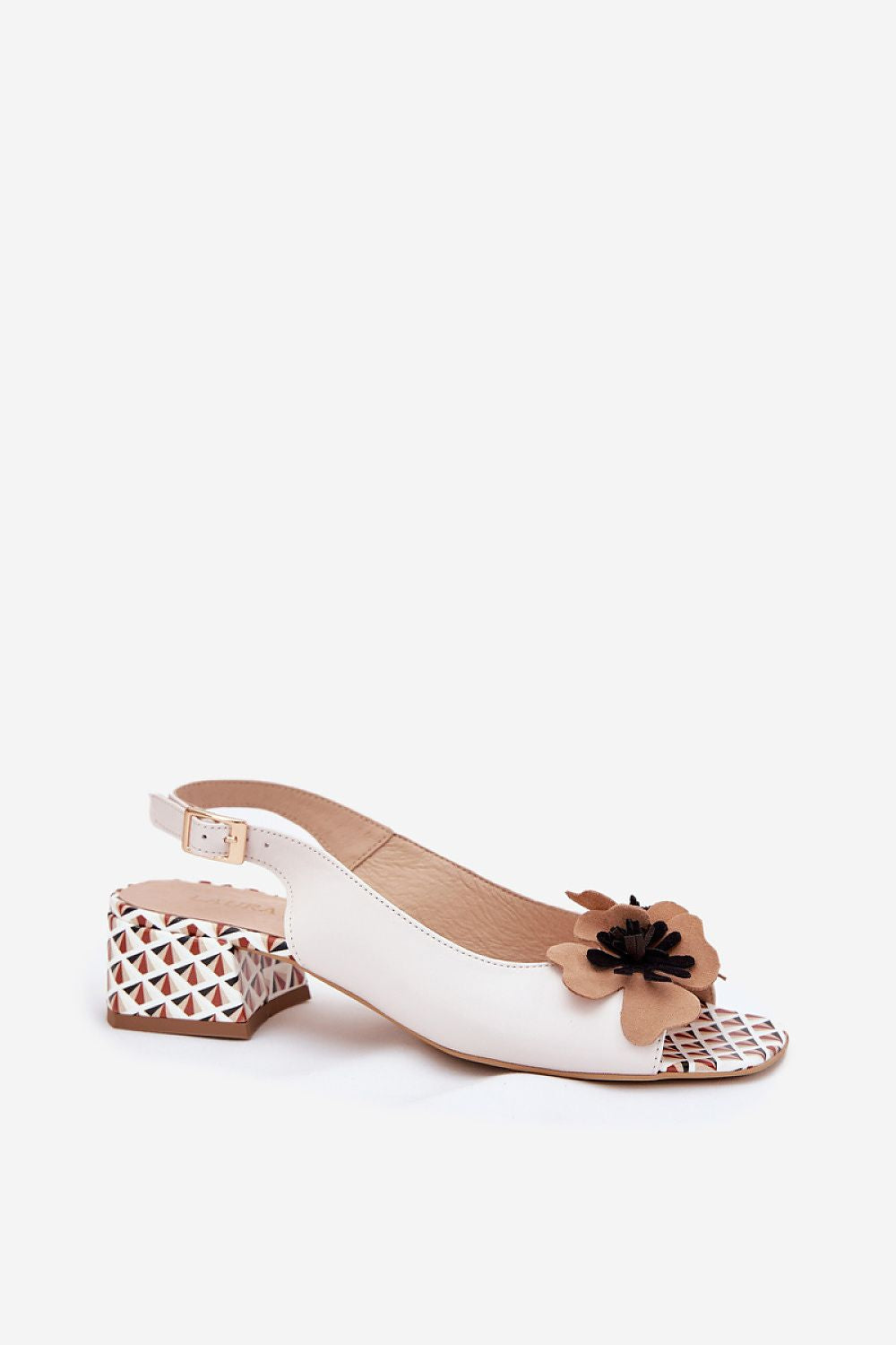  Sandały Model Laura Messi 2973 White - Step in style 