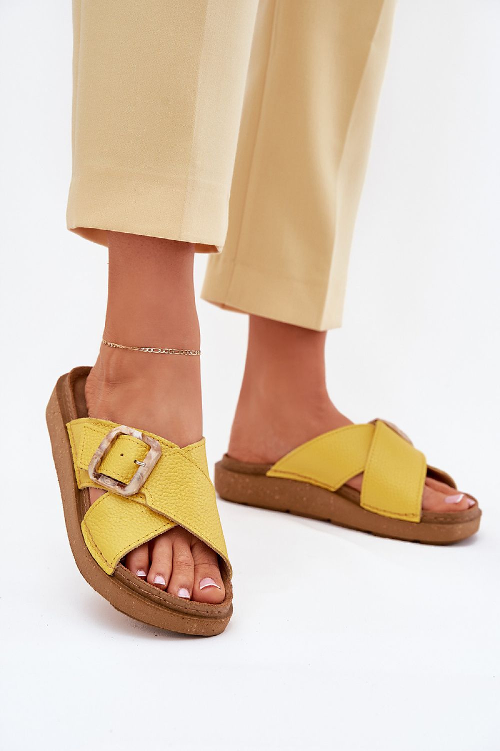  Sandał Klapki Model Inblu ED0003IU Yellow - Step in style 