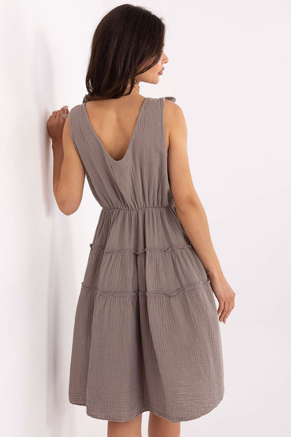  Sukienka Model MI-SK-92179.14 Dark Beige - Italy Moda 