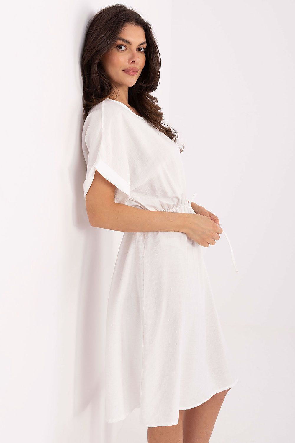  Sukienka Model MI-SK-A63751.67 White - Italy Moda 