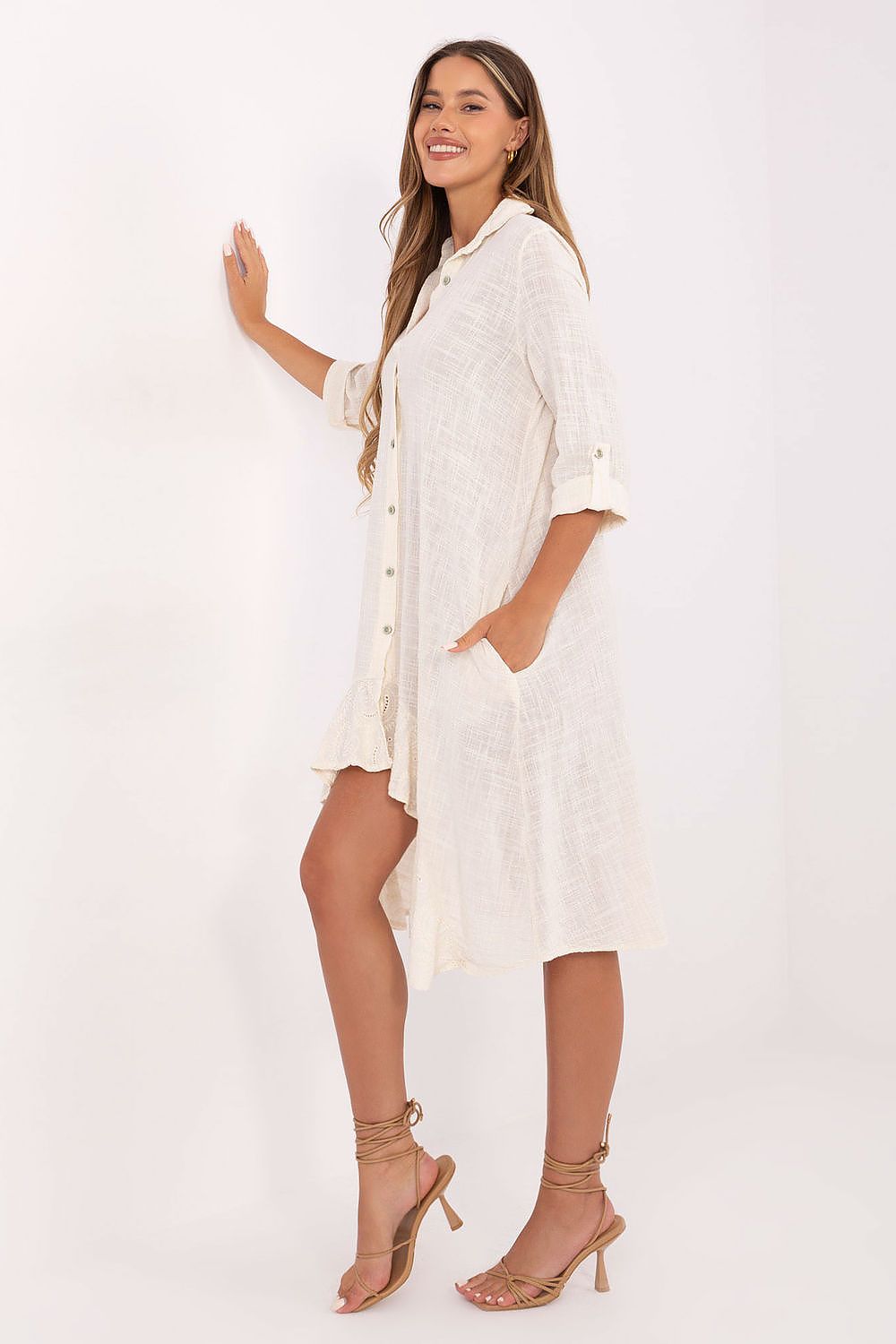  Sukienka Model TW-SK-BI-2021399.54 Light Beige - Och Bella 